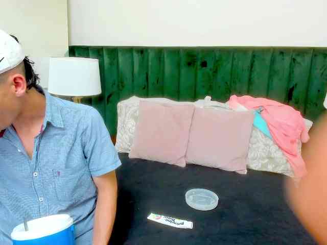 BlakeAndAllisa webcam