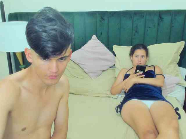 BlakeAndAllisa webcam