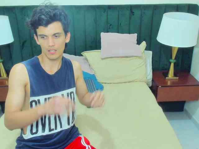 BlakeAndAllisa webcam