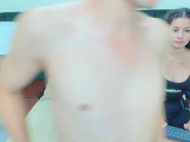 BlakeAndAllisa webcam