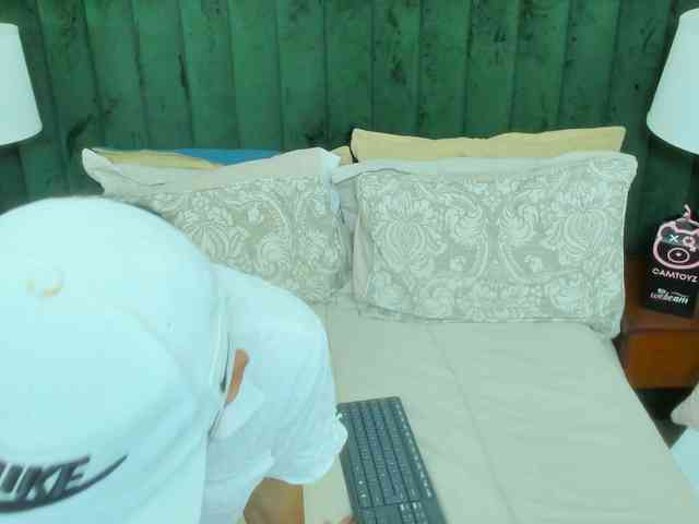 BlakeAndAllisa webcam