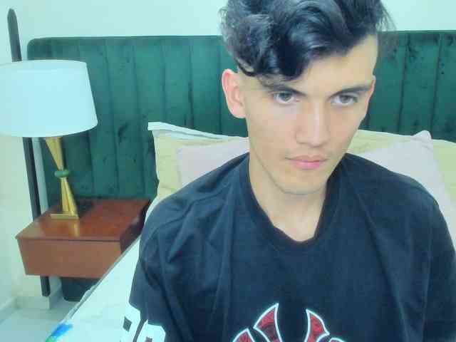 BlakeAndAllisa webcam