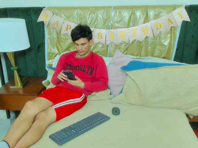 BlakeAndAllisa BlakeAndAllisa