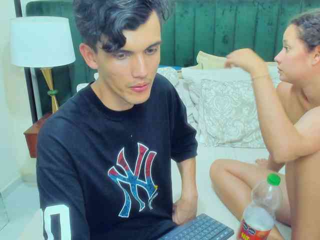 BlakeAndAllisa webcam