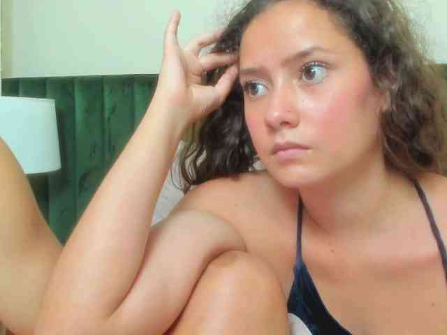 BlakeAndAllisa webcam