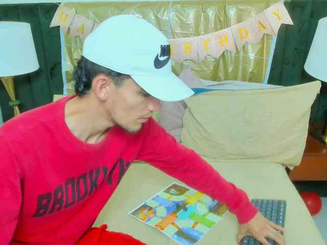 BlakeAndAllisa webcam