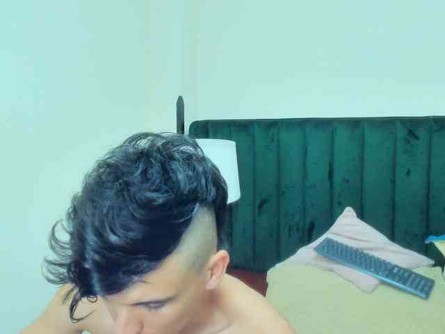 BlakeAndAllisa webcam