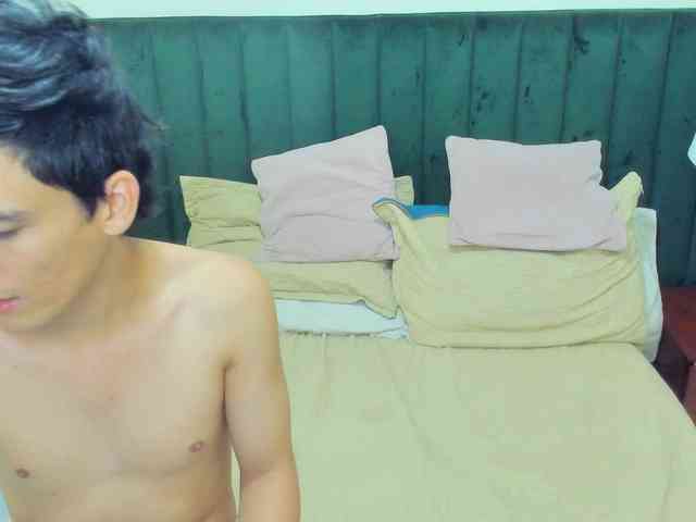 BlakeAndAllisa webcam