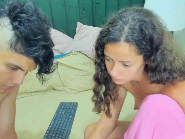 BlakeAndAllisa webcam