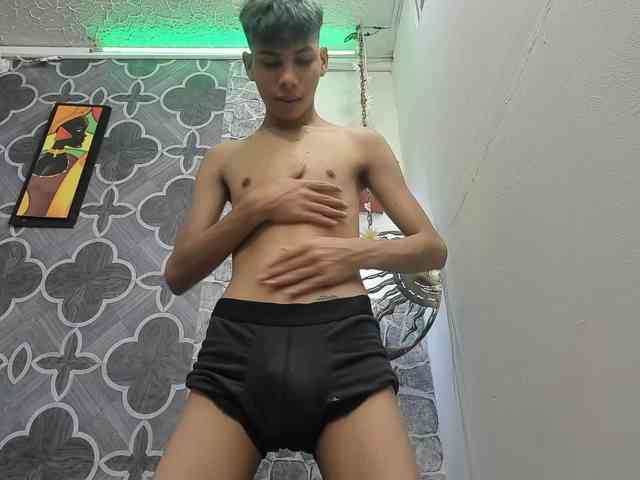 sexy-boysx18 sexy-boysx18