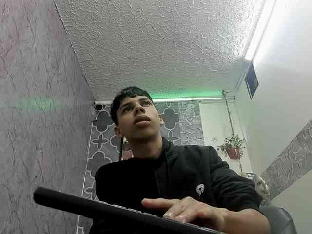 sexy-boysx18 sexy-boysx18