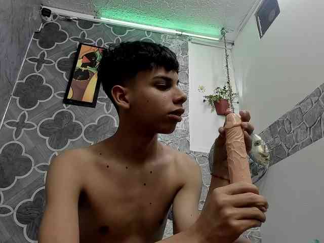 sexy-boysx18 sexy-boysx18