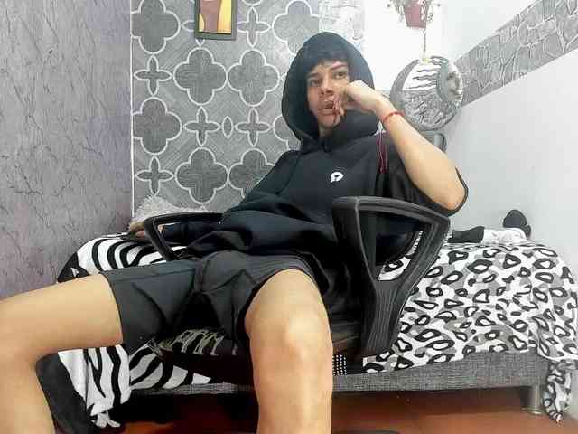 sexy-boysx18 sexy-boysx18