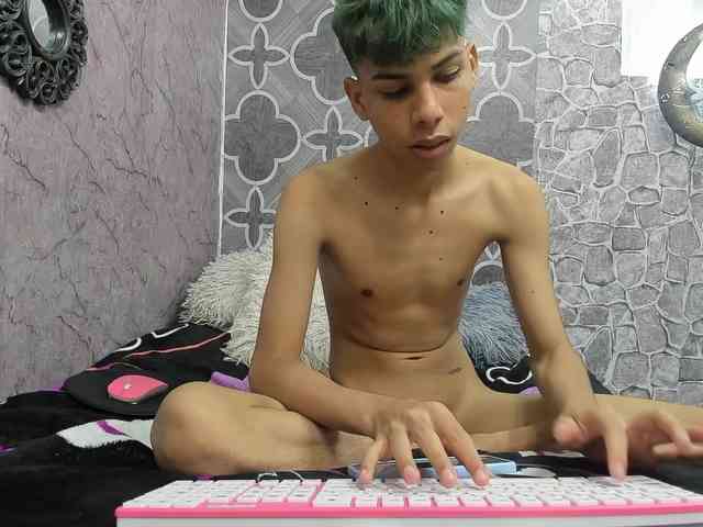 sexy-boysx18 sexy-boysx18