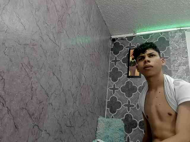 sexy-boysx18 sexy-boysx18