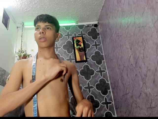 sexy-boysx18 sexy-boysx18