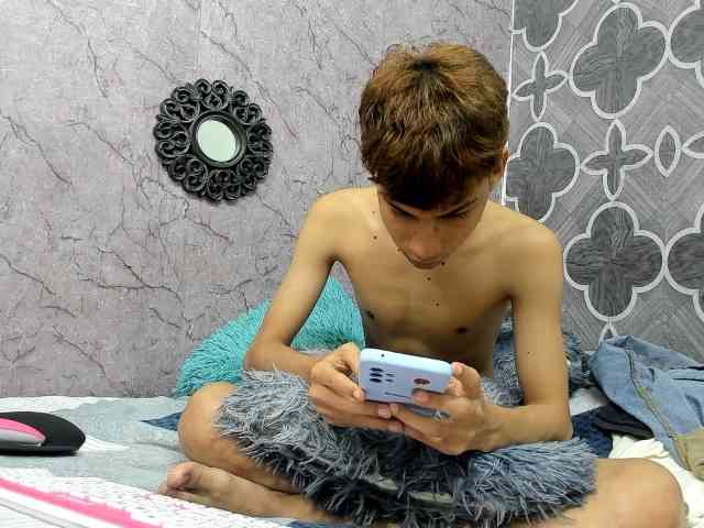 sexy-boysx18 sexy-boysx18