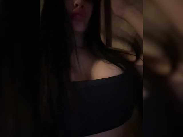 angelinakisa001's BongaCams show and profile