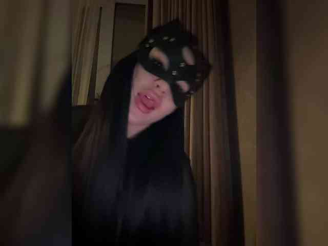 angelinakisa001 webcam