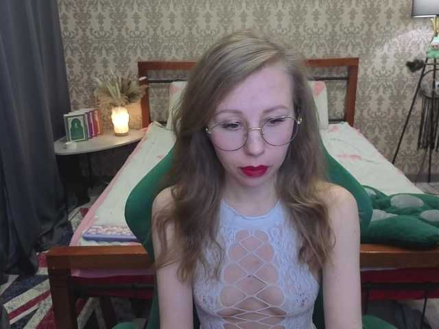 LillAna's BongaCams show and profile