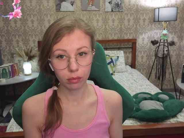 LillAna Live Webcam on BongaCams