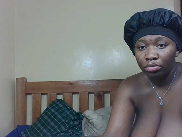 Blacks-ebonies's BongaCams show and profile