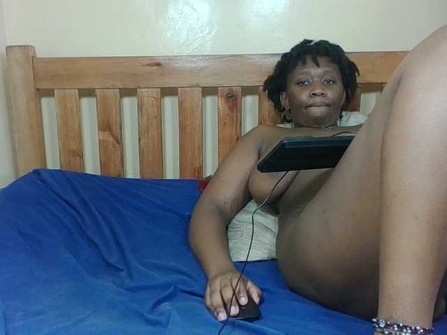 Blacks-ebonies's BongaCams show and profile