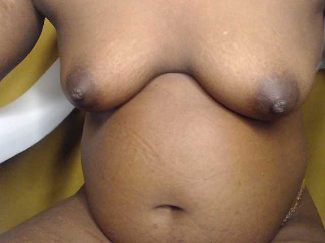 Joycc1's BongaCams show and profile