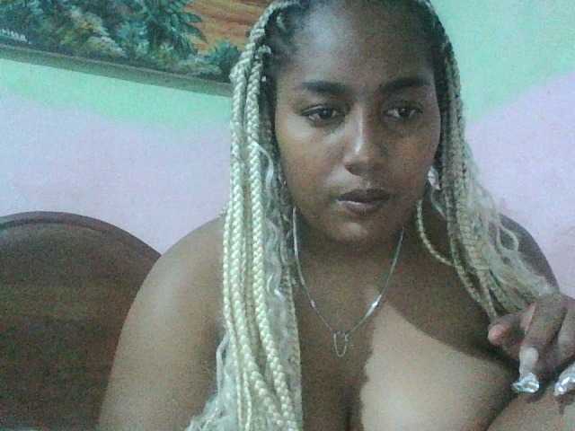 Grassia2, une amatrice française avec qui discuter et avoir du sexe