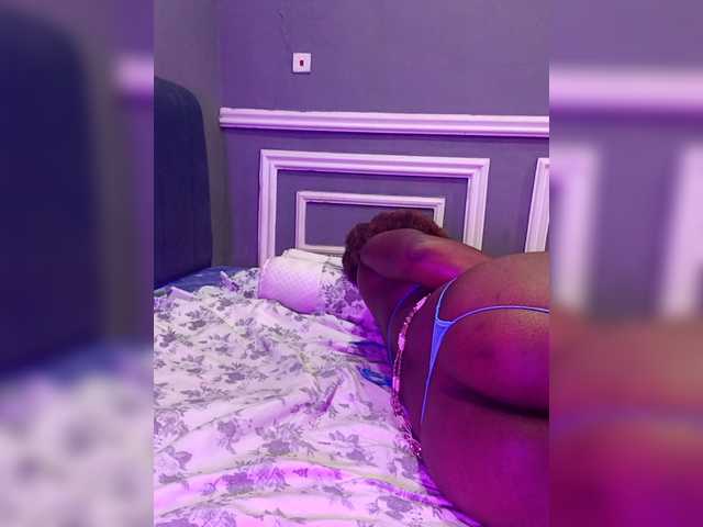 Ayiana Asher (AyianaAsher)