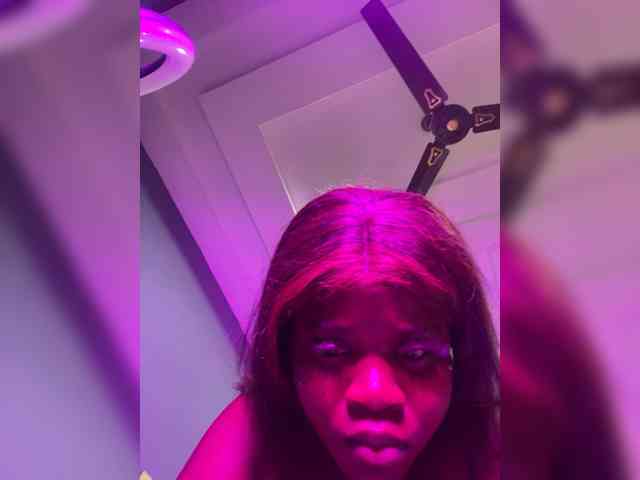 AyianaAsher Live Webcam on BongaCams