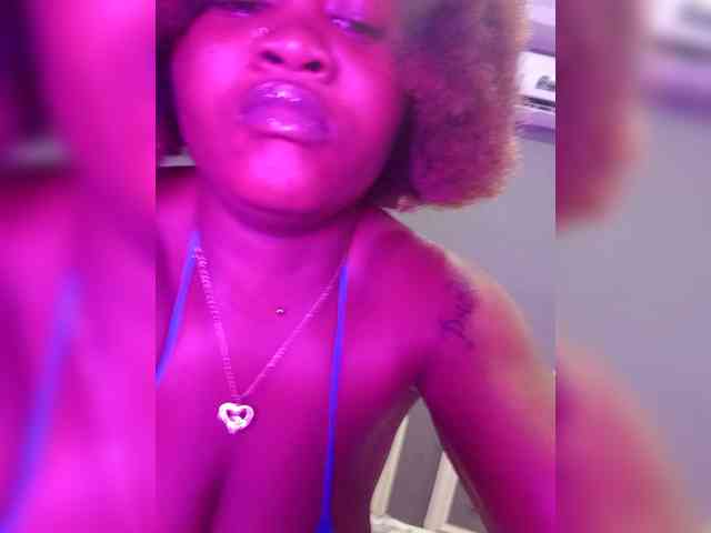 AyianaAsher AyianaAsher