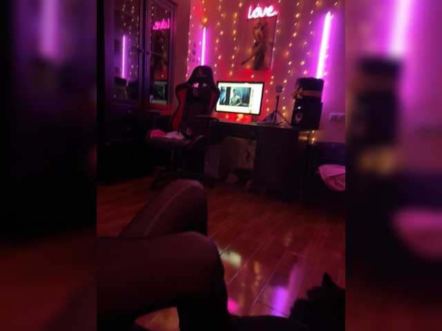 Neya1999 – webcam model profile photo