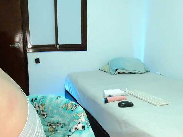 amberkholin-'s BongaCams show and profile