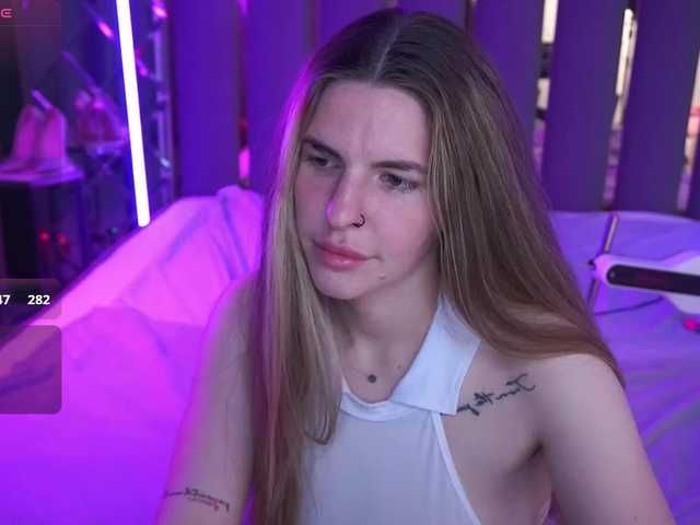 DanielaReign's BongaCams show and profile