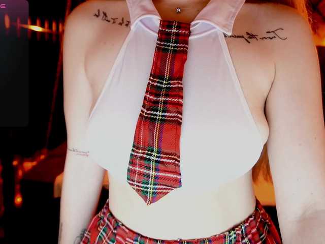 DanielaReign's BongaCams show and profile