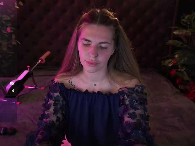 DanielaReign's BongaCams show and profile