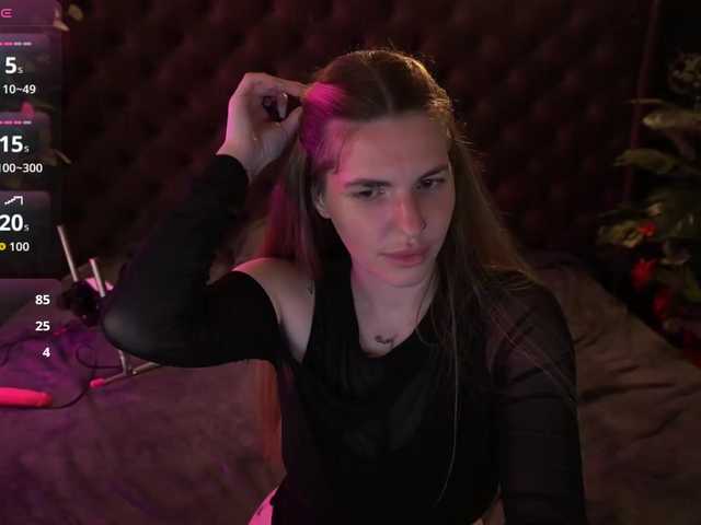 DanielaReign's BongaCams show and profile