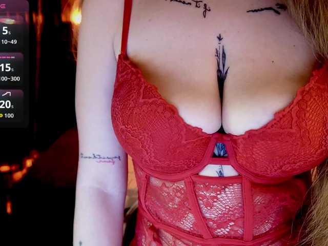 DanielaReign's BongaCams show and profile