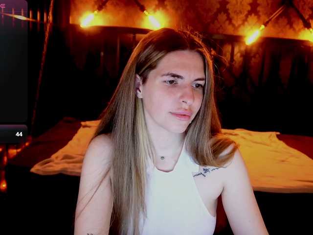 DanielaReign's BongaCams show and profile