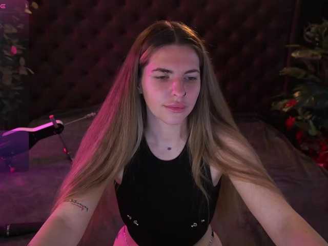 DanielaReign's BongaCams show and profile