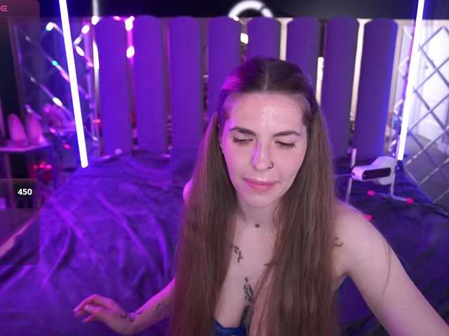 DanielaReign's BongaCams show and profile