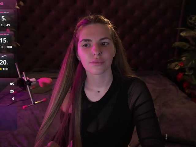 DanielaReign's BongaCams show and profile