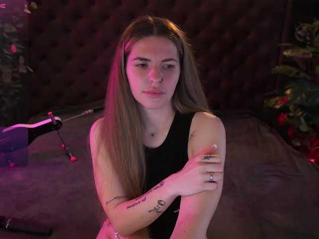 DanielaReign's BongaCams show and profile