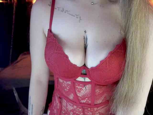 DanielaReign DanielaReign