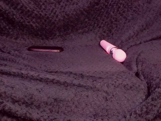 FayeSlate's BongaCams show and profile