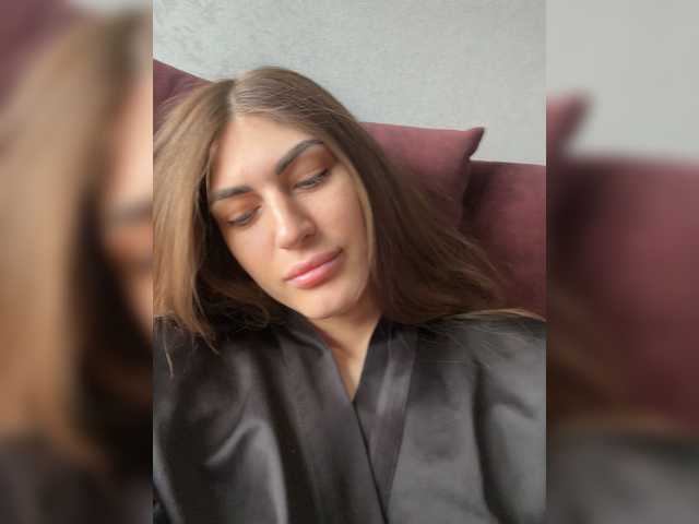 видео MaggieTurner