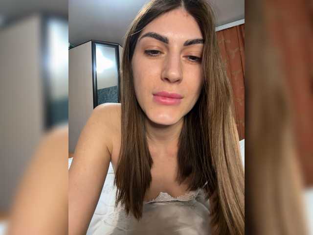 MaggieTurner's BongaCams show and profile