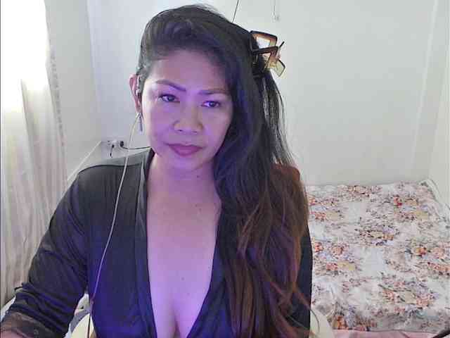 Caramela122 webcam
