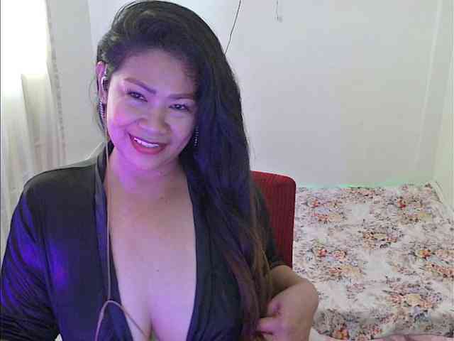 Caramela122 webcam